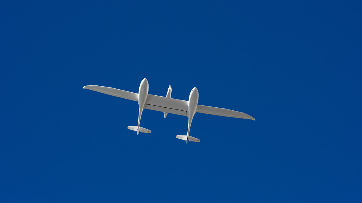 THE HY4 PLANE